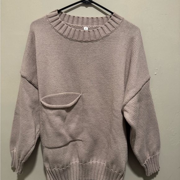 Cozy Cream Knit Sweater Small - Picture 3 of 9